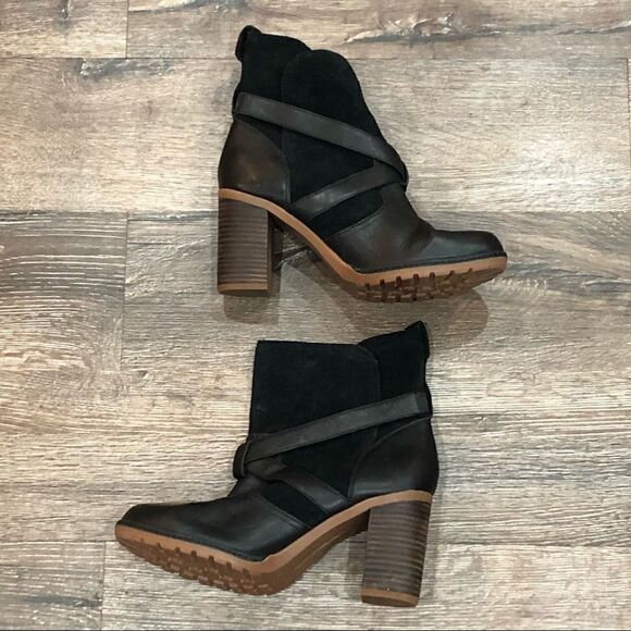 Timberland Dennett Buckle Ankle Boot - Picture 4 of 9